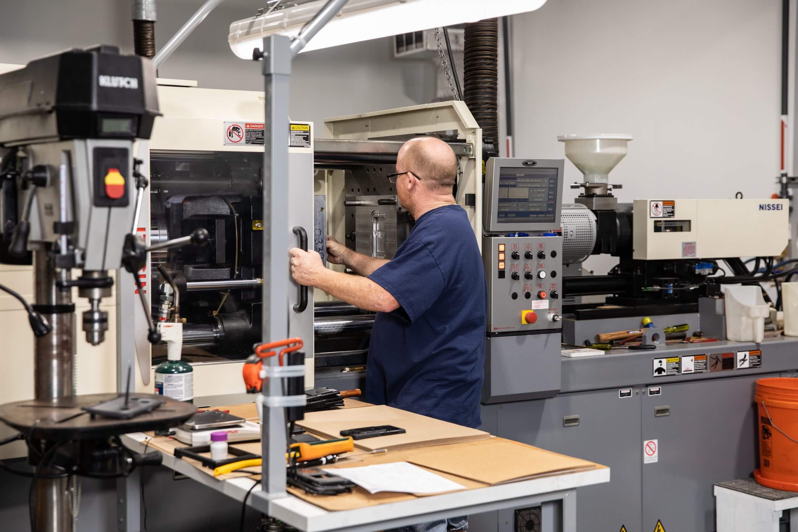 Molding Process Molding Process